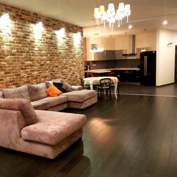 Старонаводницька вул., 6-Б