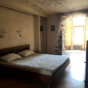 Продажа студия + 3 спальни. Тенистая.