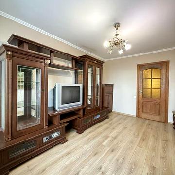 Продам 2-х кімнатну квартиру ЖК Нема