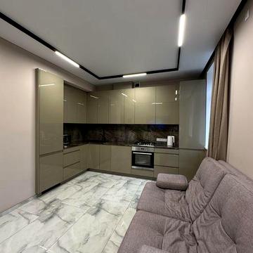 Продам 3-х комнатную квартиру в Центре города