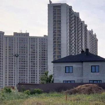 Дом в ЛЕСКАХ рядом с пос.Котовского (185-337)