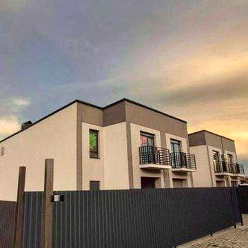 Зданий таунхаус на документах у Вовчинцях з ділянкою 3 сот, без витрат