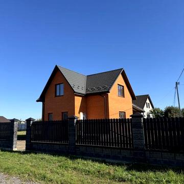 Будинок с.Боратин.вул.Яблунева.Всі комунікації,є підключений ГАЗ. 5сот