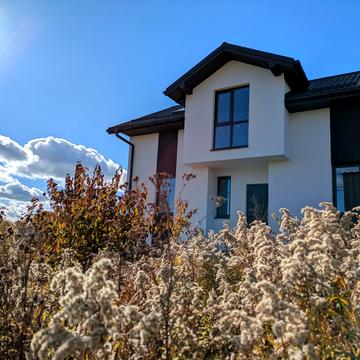 Засянська, 8