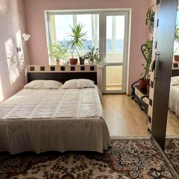 Ньютона вул., 133