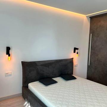 Європейського Союзу просп. (Правди), 45-Б