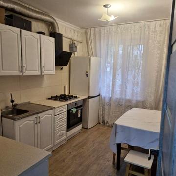 Ярослава Баїса вул. (Володимира Висоцького), 5