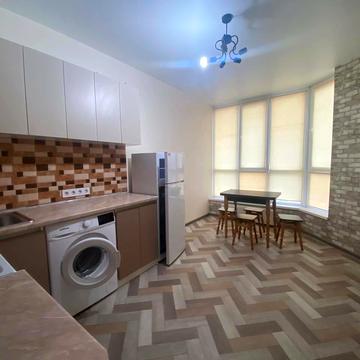 Євгена Чикаленка вул., 95/2