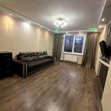 1 кім Харківське шосе 17а біля Мега Сіті та пл Дарниця