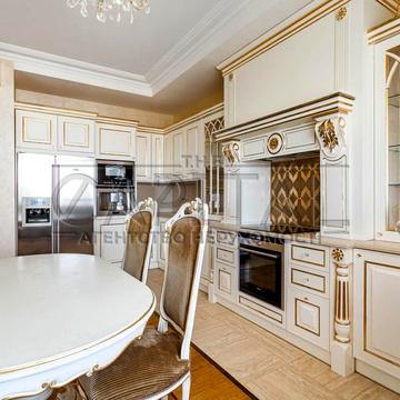 Старонаводницька вул., 6-Б