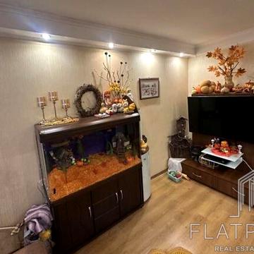 Жуля Верна бульв. (Ромена Роллана), 5/8