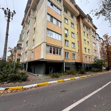 Мінеральна вул., 37