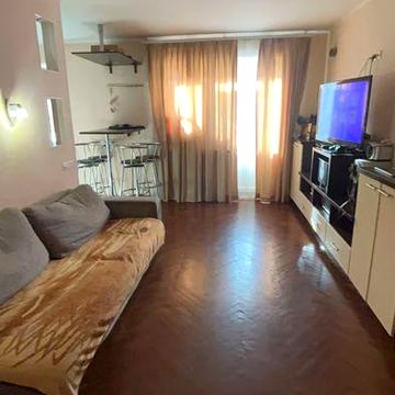 Двухкомнатная квартира, Черемушки, Героев Крут, парк