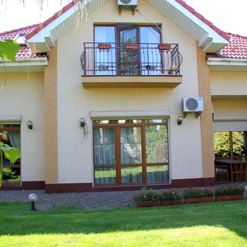 Будинок Петропавлівська Борщагівка