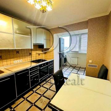 2 кім. квартира, з роздільним плануванням, по вул. Симиренка, 25А