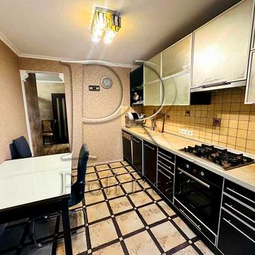 2 кім. квартира, з роздільним плануванням, по вул. Симиренка, 25А