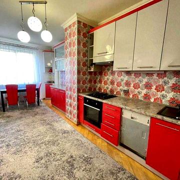 Продаж просторової 3-кімнатної квартири в новобудові — вул. Лінкольна