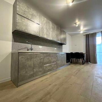 Продаж квартири з гарних ремонтом! Сертифікат