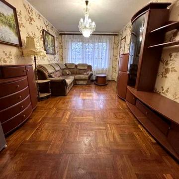 Продаж 3 кімнатної квартири Левада