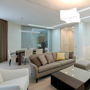 Болсуновська вул. (Сергія Струтинського), 2