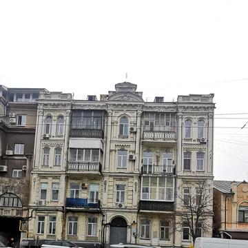 Саксаганського вул., 81