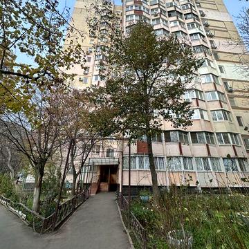 Однокімнатна квартира в сотовому проекті в Крижанівці