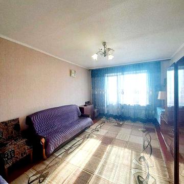 Ревуцького 17б, м Харківська! Невисокий поверх! Є ГАЗ!