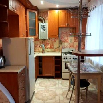 Продаж двокімнатної квартири район Фурманова КОД: 20248