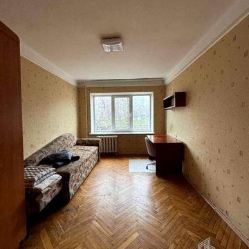 Леся Курбаса просп., 5