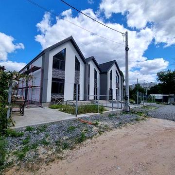 Продам таун,  Жуляны начало, заезд с ул Колоса / Зоряна