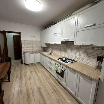 Алмазова вул. (Михайла Кутузова), 13