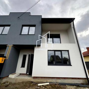 Сонячна вул., 8