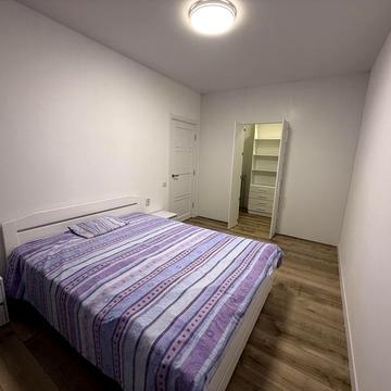 Карла Мікльоша вул., 20