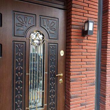 Терміново продається дуплекс  у звязку з переїздом ,торг