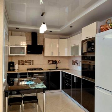 Воїнів-Афганців вул., 6