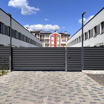 Молодецька, 35