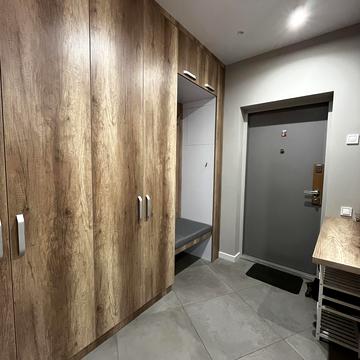 Набережна Перемоги вул., 9-Б