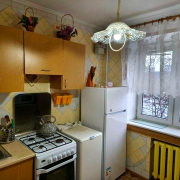 Продаж 2-км квартири по вул. Стрийська, 57. Площі: 44,3/27,2/6,3. 4/9ц