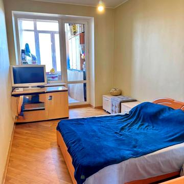 Менахем-Мендл Шнеєрсона вул. (Мініна), 19-А