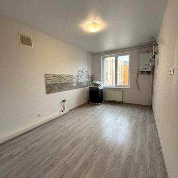 В продажу 1- квартира з ремонтом ЖК Кекс- в подарунок кладова 4,7 м²