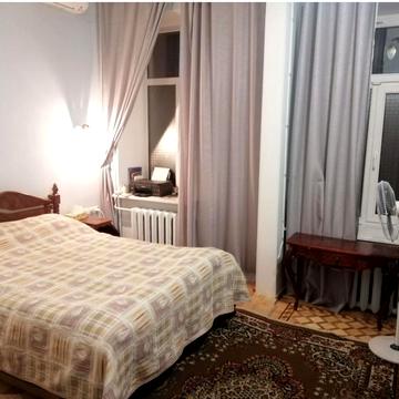 Європейська пл. (Катерининська), 22