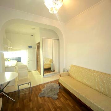 Бакинська вул., 23