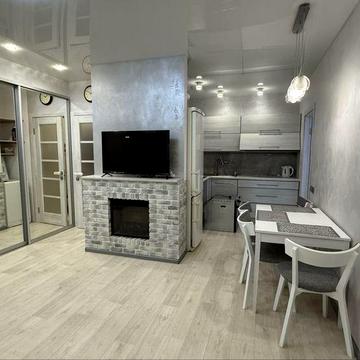 Евро двухкомнатная с ремнотом в кадоре на Сахарова