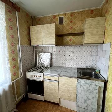 Вокзальна вул., 16