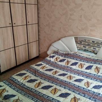 Набережна Перемоги вул., 102