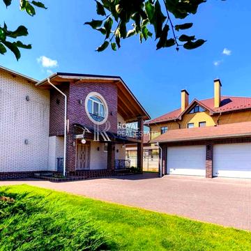 Прикордонна вул., 44