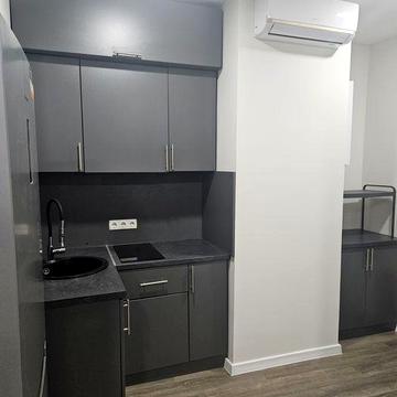 Сдам однокімнатну , Центральная  19, ЖК Рівьера, метро Славутич,.