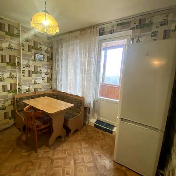 Мілютенка вул., 17-Б