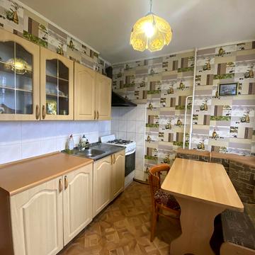 Мілютенка вул., 17-Б