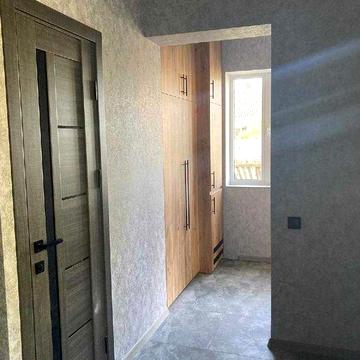 Частина будинку по вулиці Грушевського